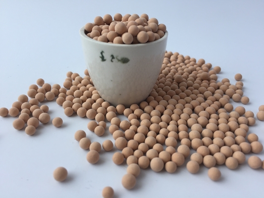 qualité  1.6-2.5mm 4A Molecular Sieve Desiccant Granular  With 85N Compressive Strength Usine