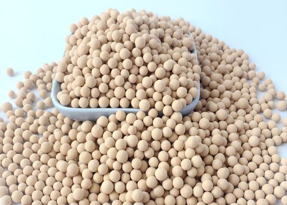 Perles de sphère adsorbante de tamis moléculaire de taille de pore de la pureté 3A de 98% pour la déshydratation de l'éthanol PH 7-9
