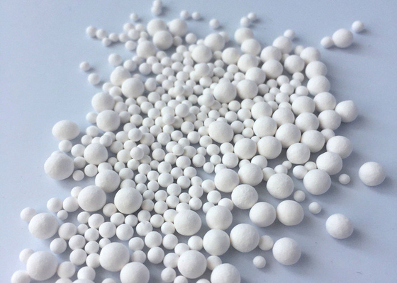 Pellets d'alumine activés à haute stabilité thermique avec une densité de masse comprise entre 0,68 et 0,72 G/cm3
