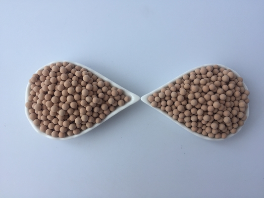 Valeur de pH 6 - 8 Zeolite 13X Forme cylindrique pour des solutions efficaces